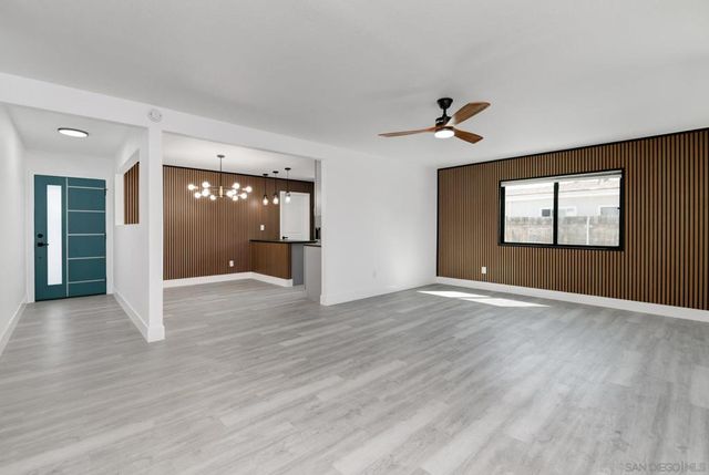 9125 Akard St, Spring Valley, CA 91977