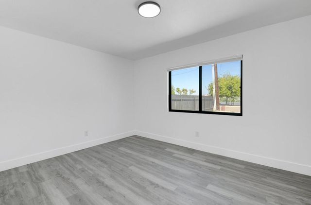 9125 Akard St, Spring Valley, CA 91977