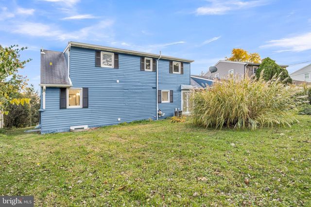 6470 COLCHESTER AVE, Harrisburg, PA 17111