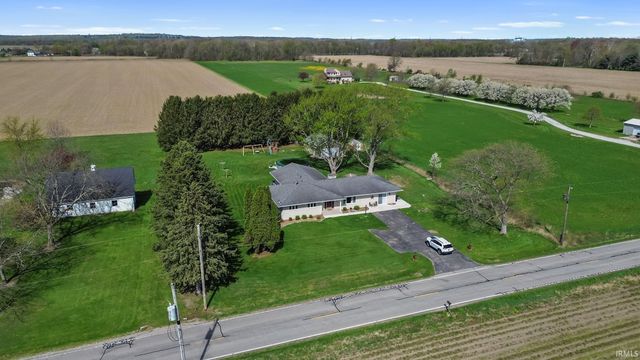 56915 Tulip Road, New Carlisle, IN 46552
