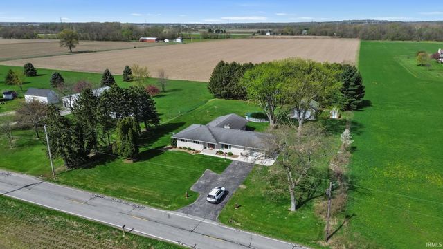 56915 Tulip Road, New Carlisle, IN 46552