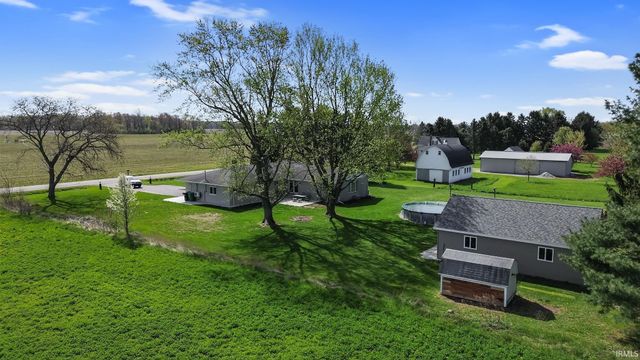 56915 Tulip Road, New Carlisle, IN 46552