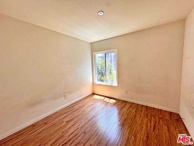 18350 Hatteras Street 152, Tarzana, CA 91356