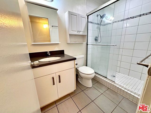 18350 Hatteras Street 152, Tarzana, CA 91356