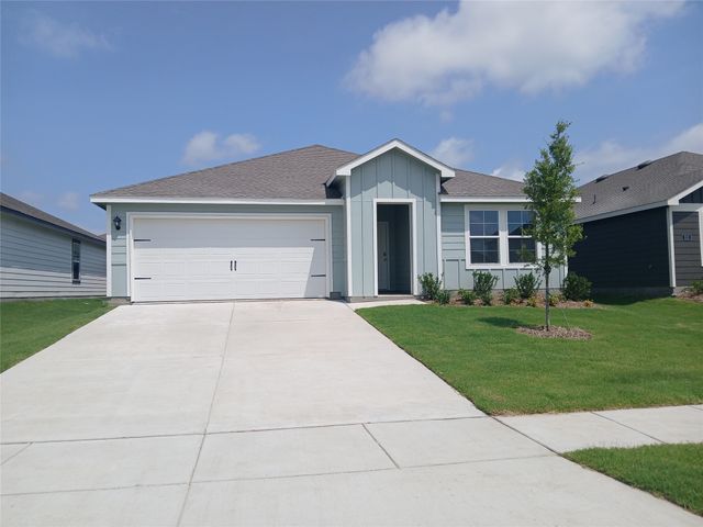 216 Whispering Pine Drive, Royse City, TX 75189