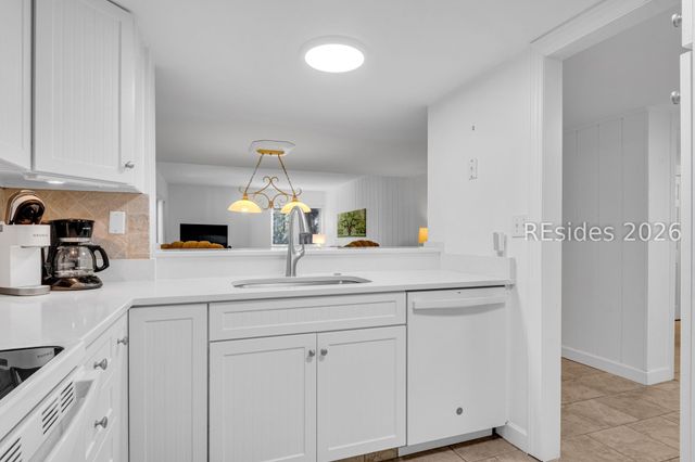 22 Lighthouse Rd Apt 522, Hilton Head Island, SC 29928