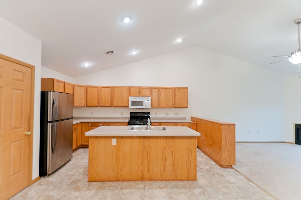 Image 11 of property listing at 1310 E Orchard Beach Lane A, Rice Lake, WI 54868