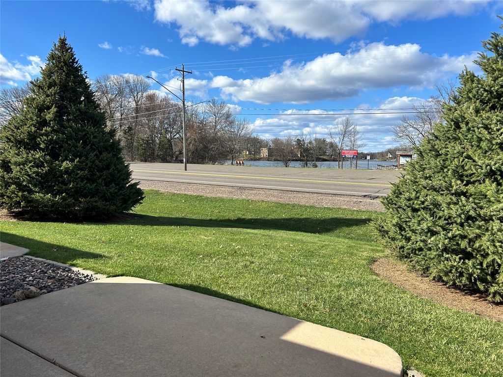 Image 5 of property listing at 1310 E Orchard Beach Lane A, Rice Lake, WI 54868