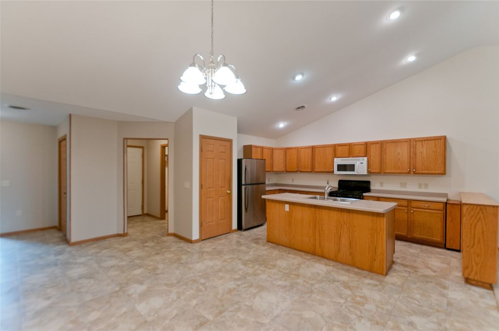 Image 8 of property listing at 1310 E Orchard Beach Lane A, Rice Lake, WI 54868