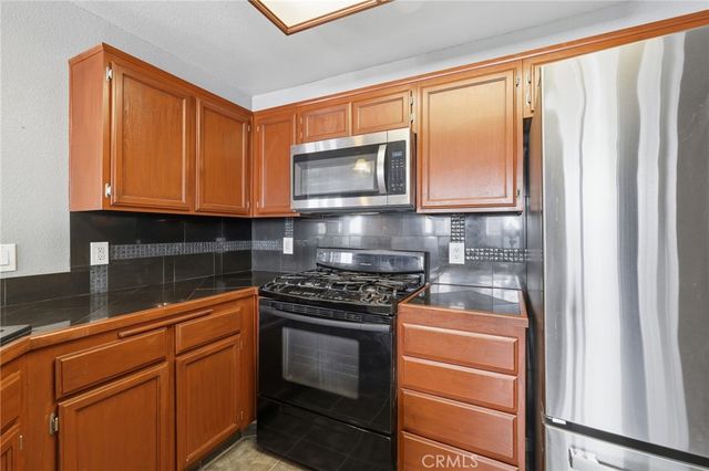37940 42nd Street 136, Palmdale, CA 93552