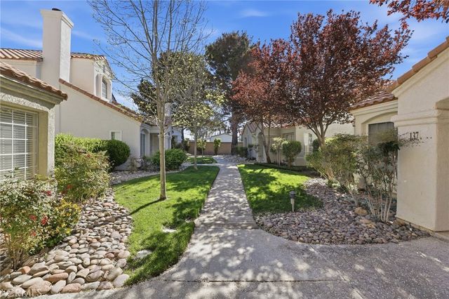 37940 42nd Street 136, Palmdale, CA 93552