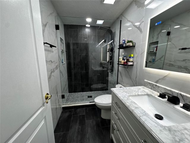 3144 FLORAL WAY E, Apopka, FL 32703