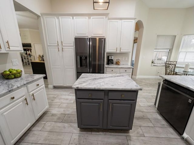 3144 FLORAL WAY E, Apopka, FL 32703