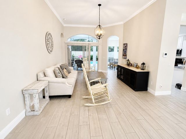 3144 FLORAL WAY E, Apopka, FL 32703