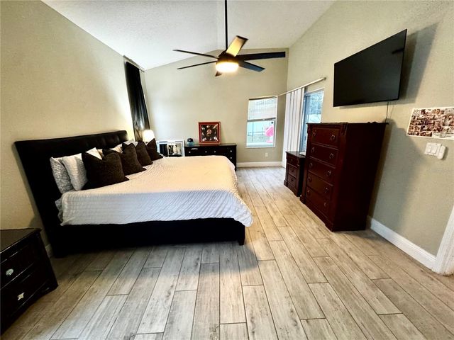 3144 FLORAL WAY E, Apopka, FL 32703