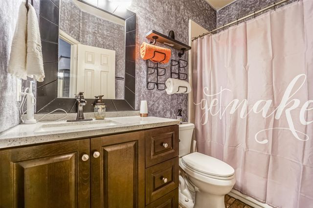 387 Henderson Lane, League City, TX 77573