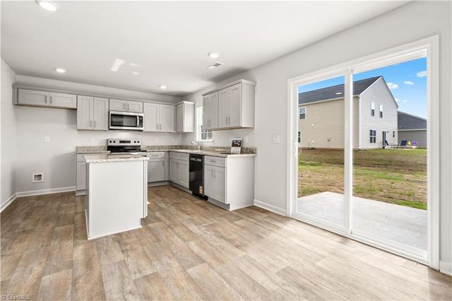 128 Greenbrier Way, Stoneville, NC 27048