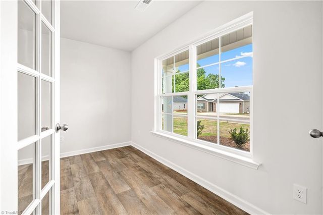 128 Greenbrier Way, Stoneville, NC 27048