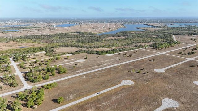 14260 BLUEFISH CT, Other City - In The State Of Florida, FL 33946