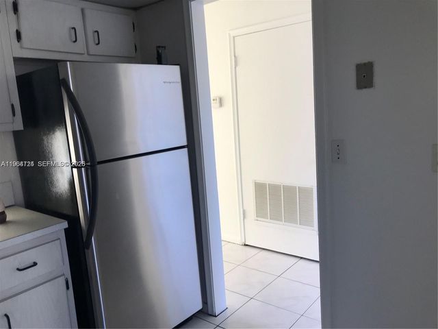 4200 NW 3rd Ct 111, Plantation, FL 33317