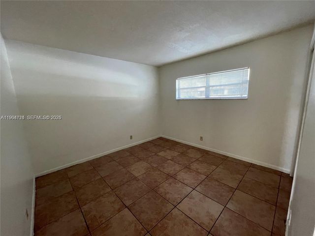 4200 NW 3rd Ct 111, Plantation, FL 33317