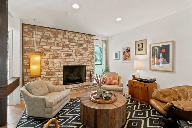 13915 Rocky Pine Woods St, San Antonio, TX 78249