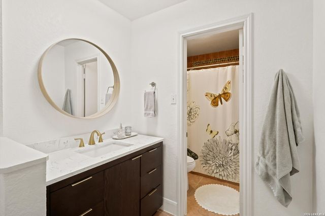 13915 Rocky Pine Woods St, San Antonio, TX 78249