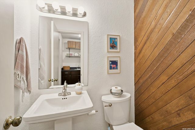 13915 Rocky Pine Woods St, San Antonio, TX 78249