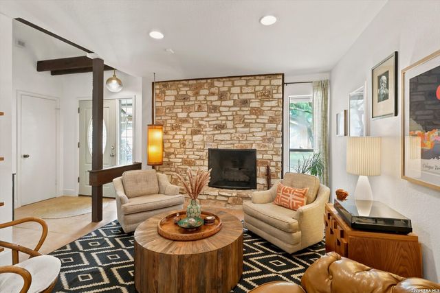 13915 Rocky Pine Woods St, San Antonio, TX 78249