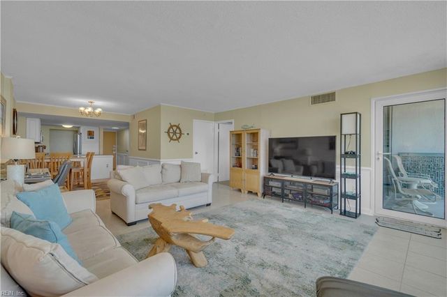 3615 Atlantic Ave Apt 1004, Virginia Beach, VA 23451