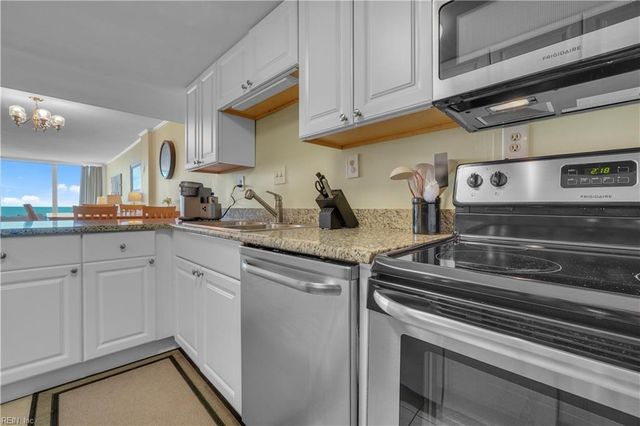 3615 Atlantic Ave Apt 1004, Virginia Beach, VA 23451