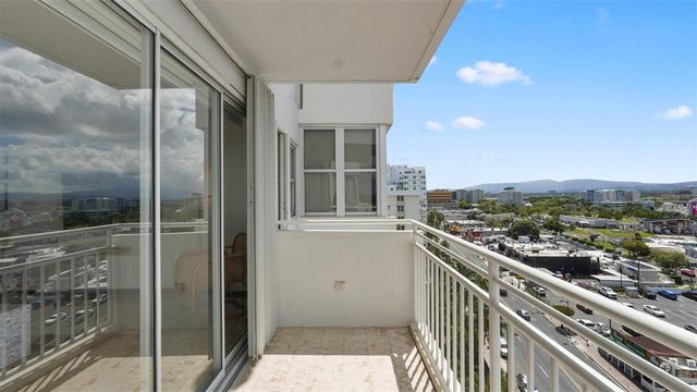 4837 ISLA VERDE AVE, Carolina, PR 00979