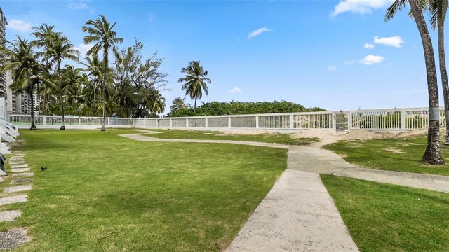 4837 ISLA VERDE AVE, Carolina, PR 00979