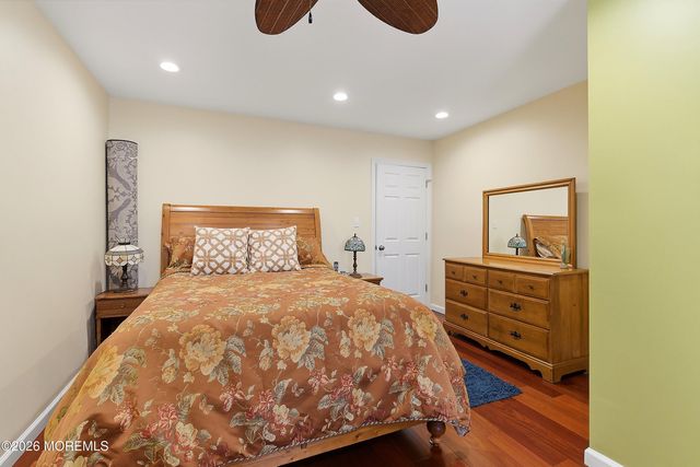 42 Mount Ararat Lane, Toms River, NJ 08753