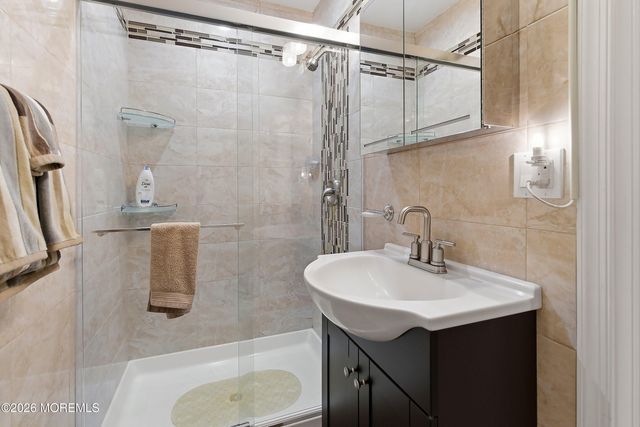 42 Mount Ararat Lane, Toms River, NJ 08753