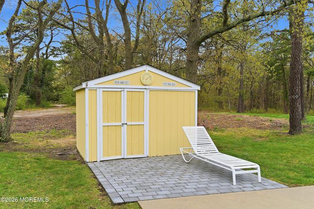 42 Mount Ararat Lane, Toms River, NJ 08753