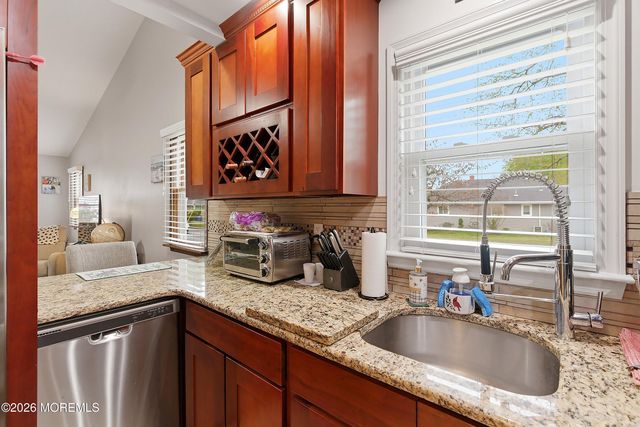 42 Mount Ararat Lane, Toms River, NJ 08753