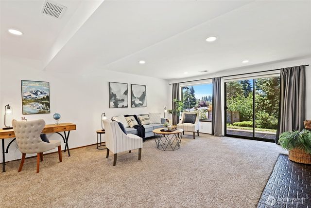 3118 Sylvan Drive W, University Place, WA 98466