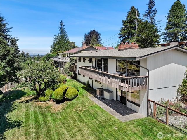 3118 Sylvan Drive W, University Place, WA 98466