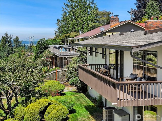 3118 Sylvan Drive W, University Place, WA 98466
