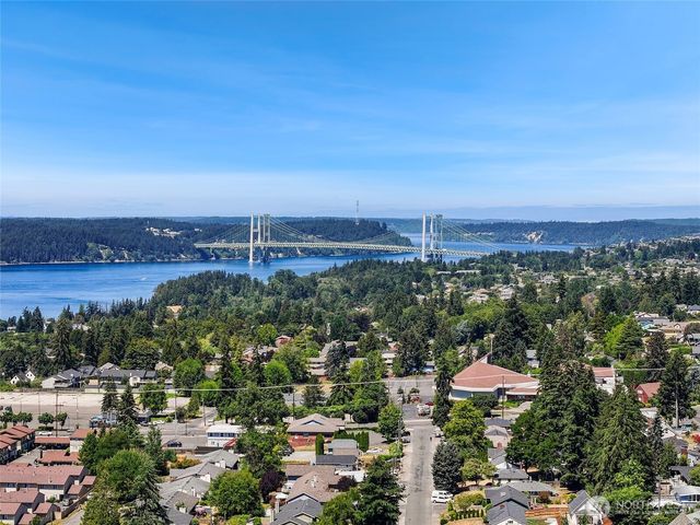 3118 Sylvan Drive W, University Place, WA 98466