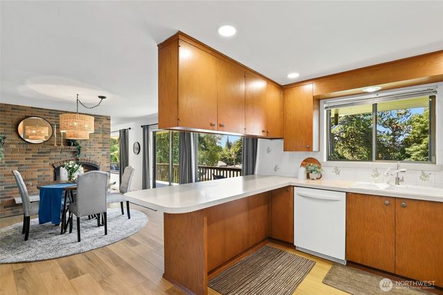 3118 Sylvan Drive W, University Place, WA 98466