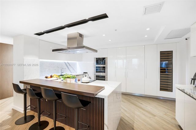 330 Sunny Isles Blvd 5-2403, Sunny Isles Beach, FL 33160