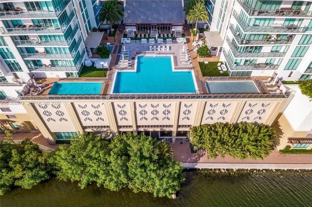 330 Sunny Isles Blvd 5-2403, Sunny Isles Beach, FL 33160