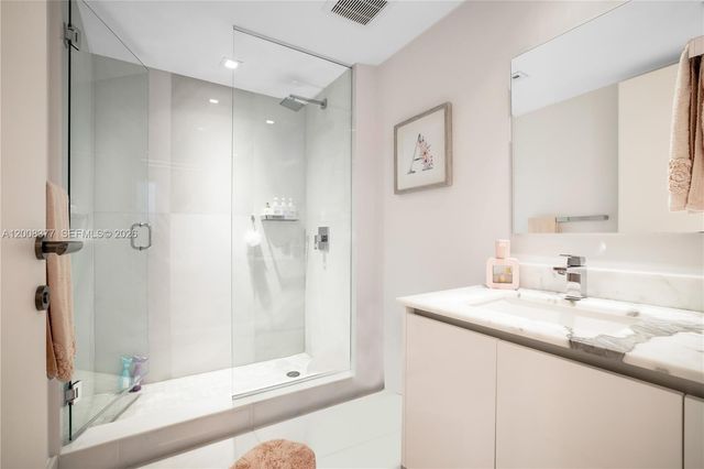 330 Sunny Isles Blvd 5-2403, Sunny Isles Beach, FL 33160