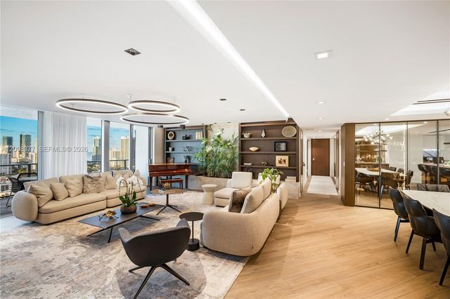 330 Sunny Isles Blvd 5-2403, Sunny Isles Beach, FL 33160