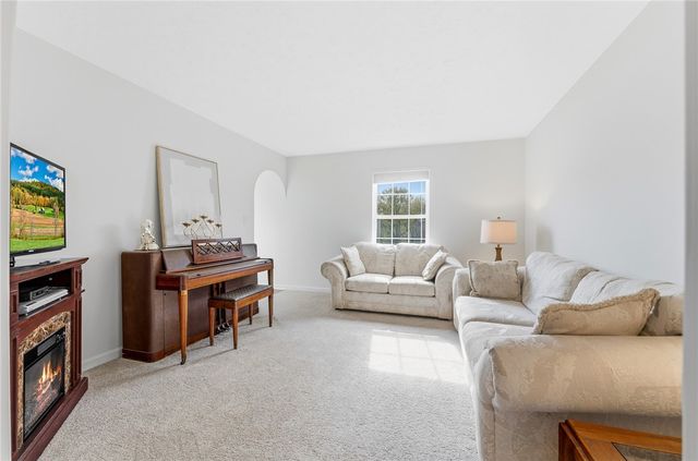 309 Carriage Blvd, Plum Boro, PA 15239