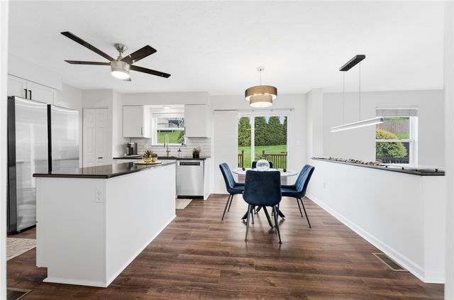 309 Carriage Blvd, Plum Boro, PA 15239