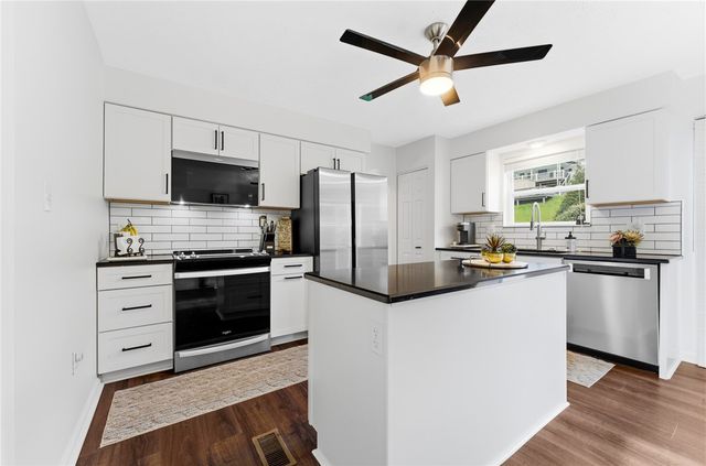 309 Carriage Blvd, Plum Boro, PA 15239