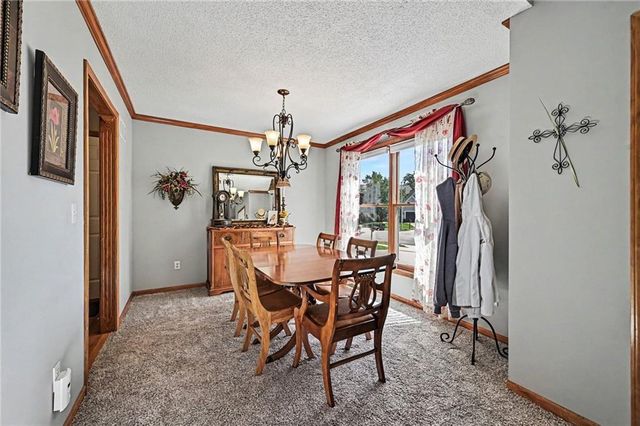7523 N Skiles Court, Kansas City, MO 64158